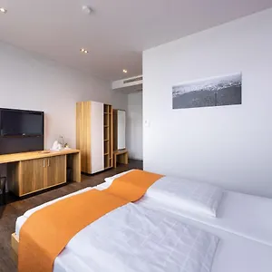 Amh Airport-messe-hotel Stuttgart Filderstadt